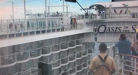 Allure of the Seas - Oasis of the Seas - Royal Caribbean