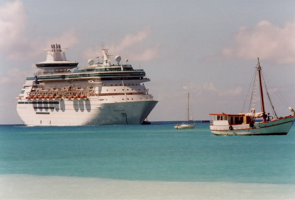 Monarch of the Seas - Grounded - St. Maarten - Tore Myhra