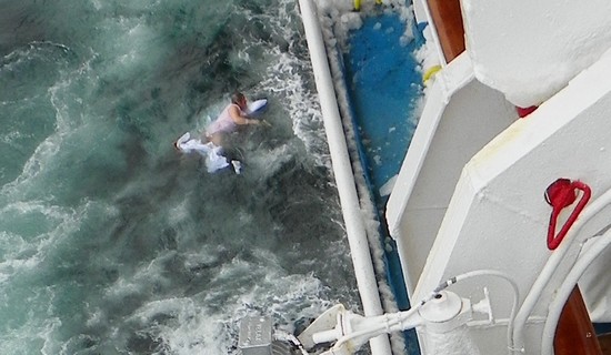 Ocean Countess Rescue - Freezing Water