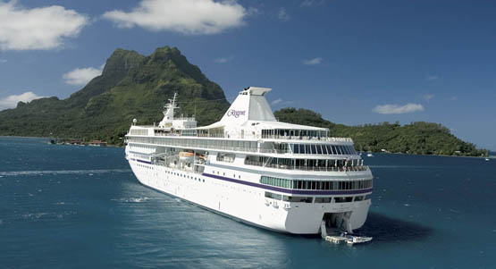 Paul Gaugin Cruise Ship - Regent Seven Seas Cruises 