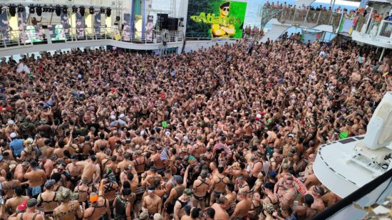 Twitter Oasis of the Seas