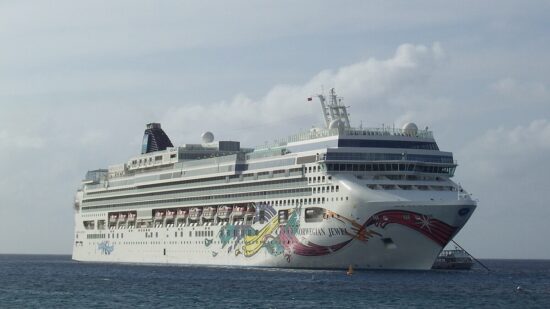 Norwegian_Jewel_Georgetown