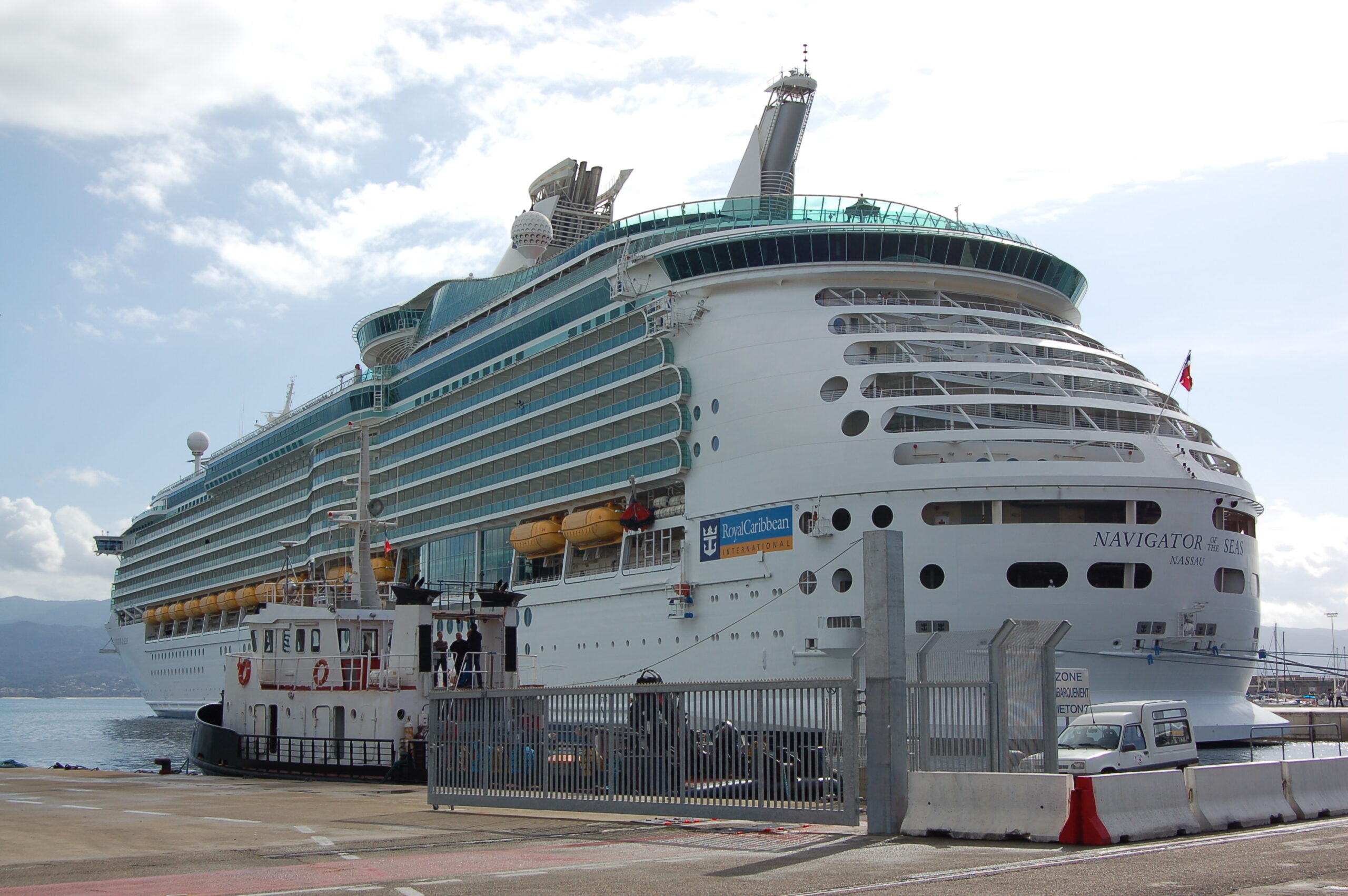Navigator_of_the_Seas,_Ajaccio,_2009