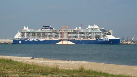 Celebrity_BEYOND_La_Rochelle