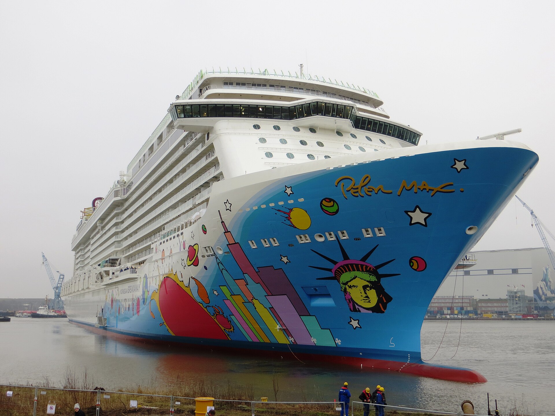 Norwegian_Breakaway_10